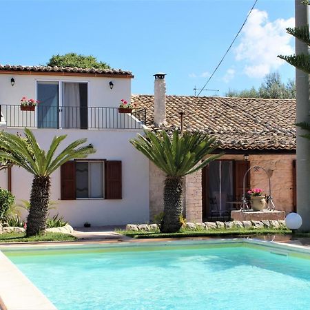 Villa Clara Chiaramonte Gulfi Buitenkant foto