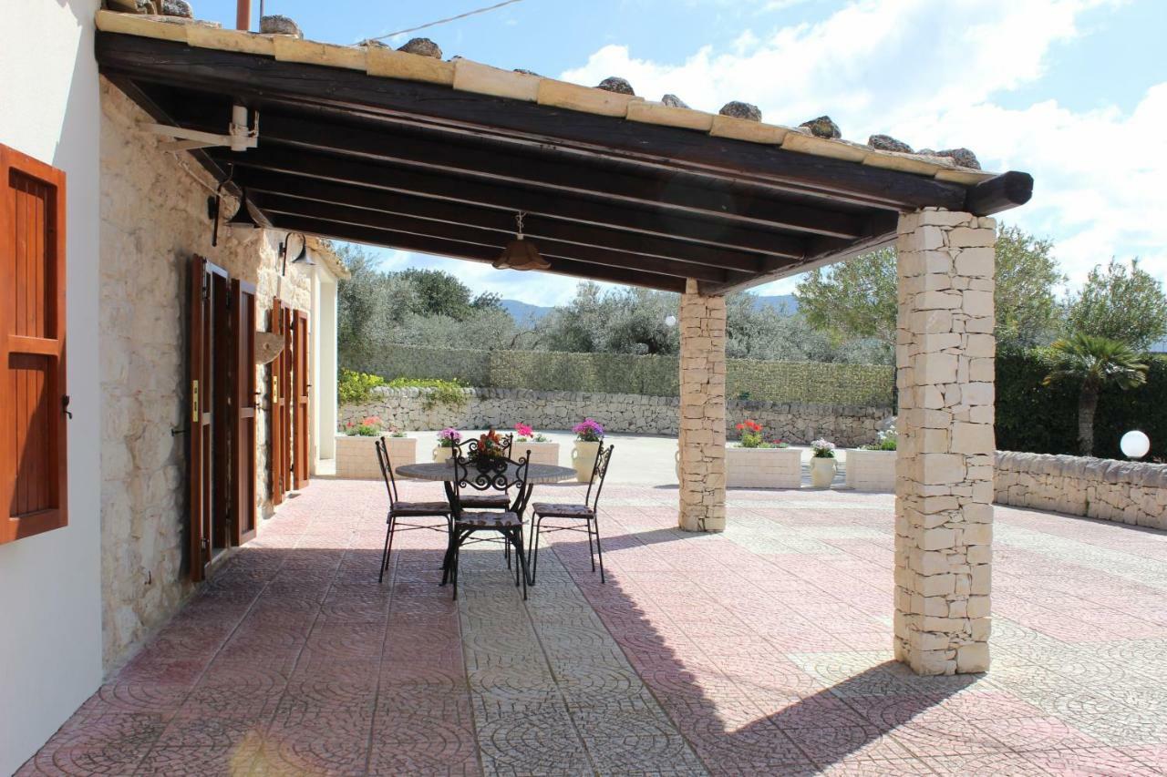 Villa Clara Chiaramonte Gulfi Buitenkant foto