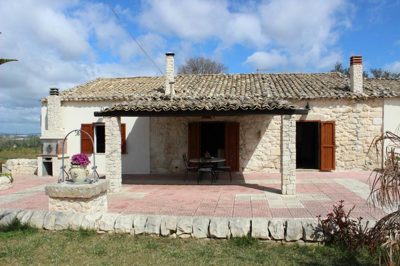 Villa Clara Chiaramonte Gulfi Buitenkant foto